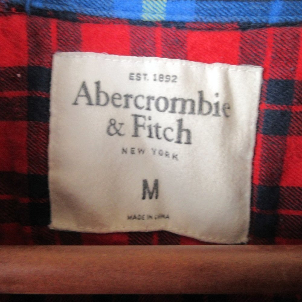 Abercrombie & Fitch Red Flannel Plaid Jacket Size M Buttoned Muscle Jacket - Picture 5 of 14